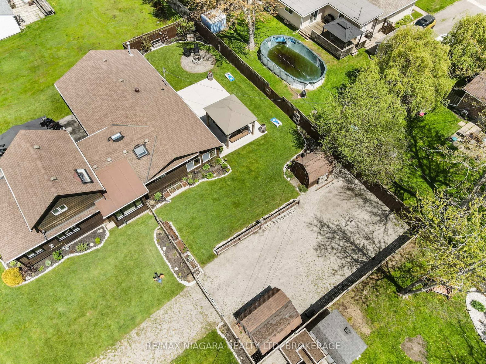 Listing Image 44