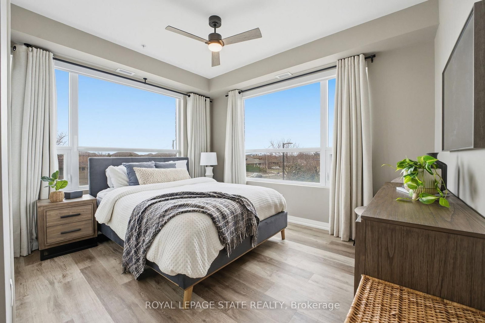 120 Springvalley Crescent, Unit 203 - Photo 13