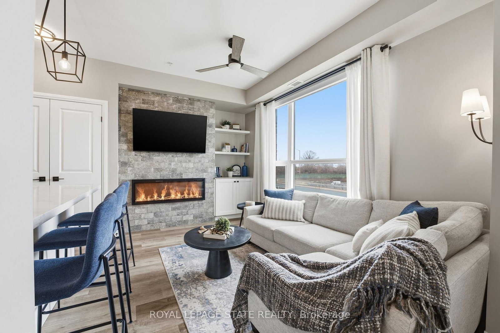 120 Springvalley Crescent, Unit 203 - Photo 4