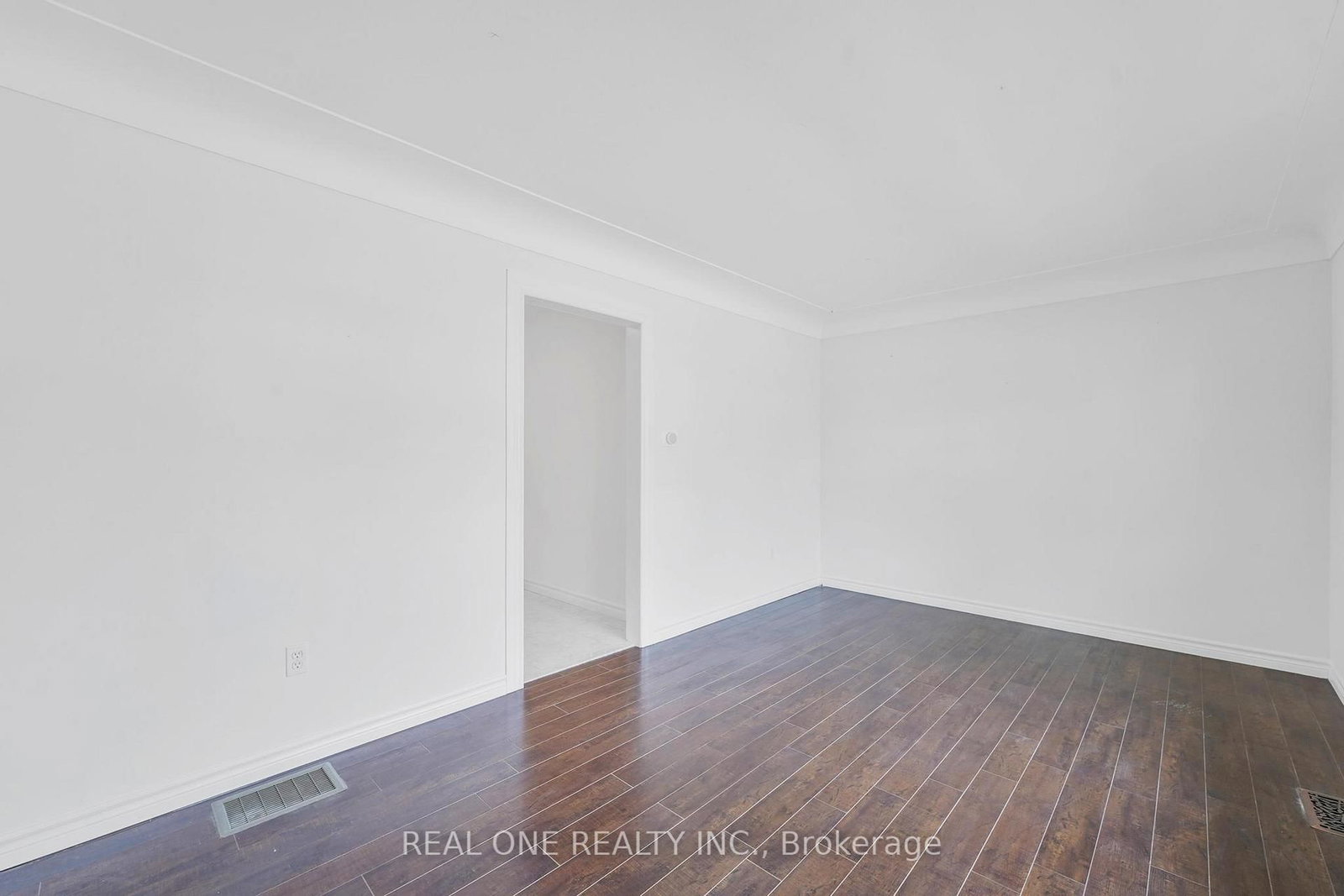 22 Halam Avenue, Unit Upper - Photo 3
