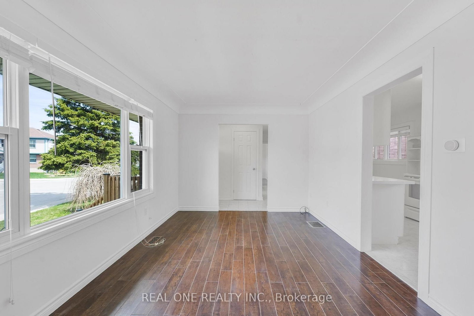 22 Halam Avenue, Unit Upper - Photo 5