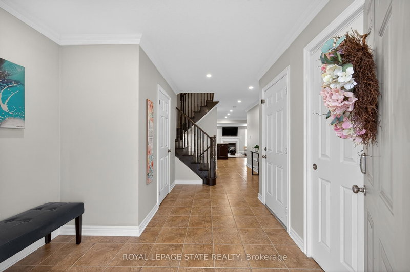 300 Pinehill Dr, Hamilton, L0R 1P0 | Image 3