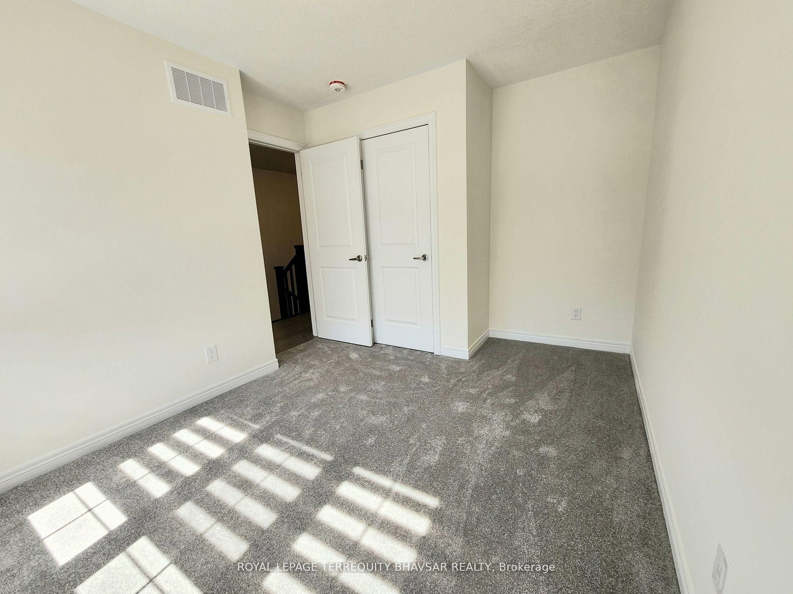 9 Roywood Street - Photo 29