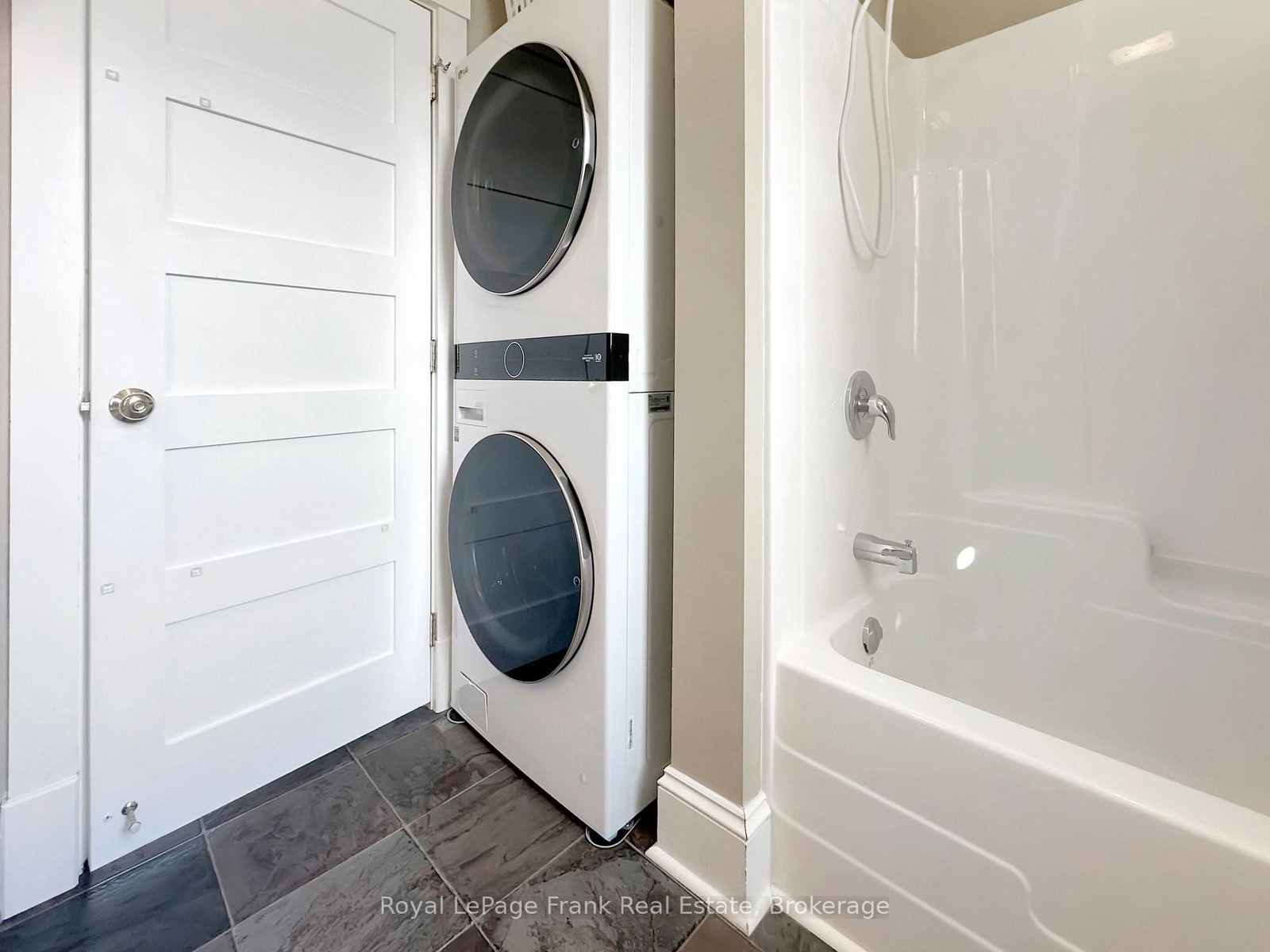 25 Butternut Lane • #33 • Prince Edward County, ON photo 12