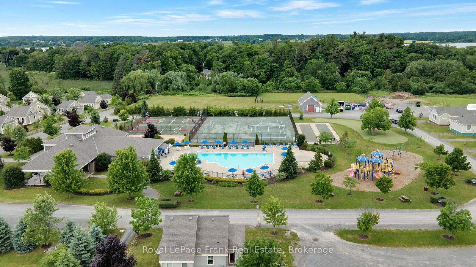 25 Butternut Lane • #33 • Prince Edward County, ON photo 19
