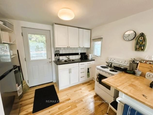 49225 Blair , R. R. 2 Drive • Malahide, ON photo 12