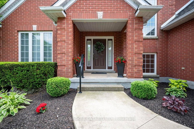 19 PIONEER TOWER Crescent