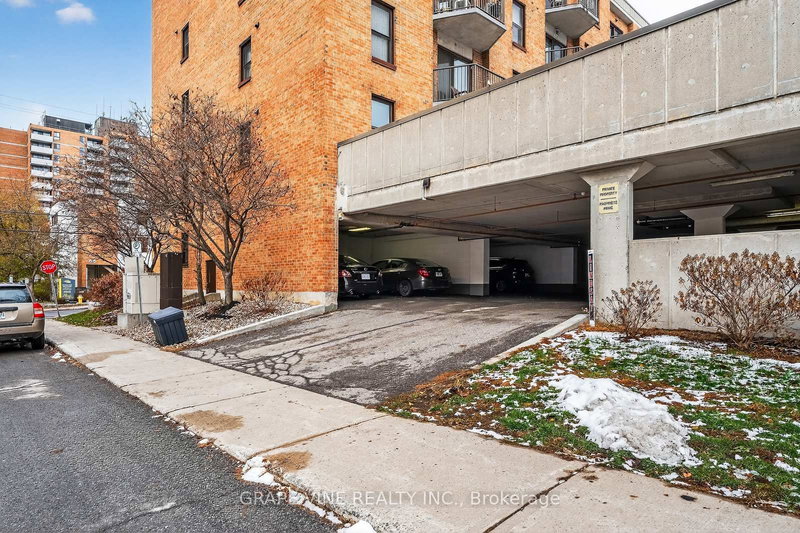 102 - 50 Burnside Ave, Ottawa, K1Y 2M2 | Image 2