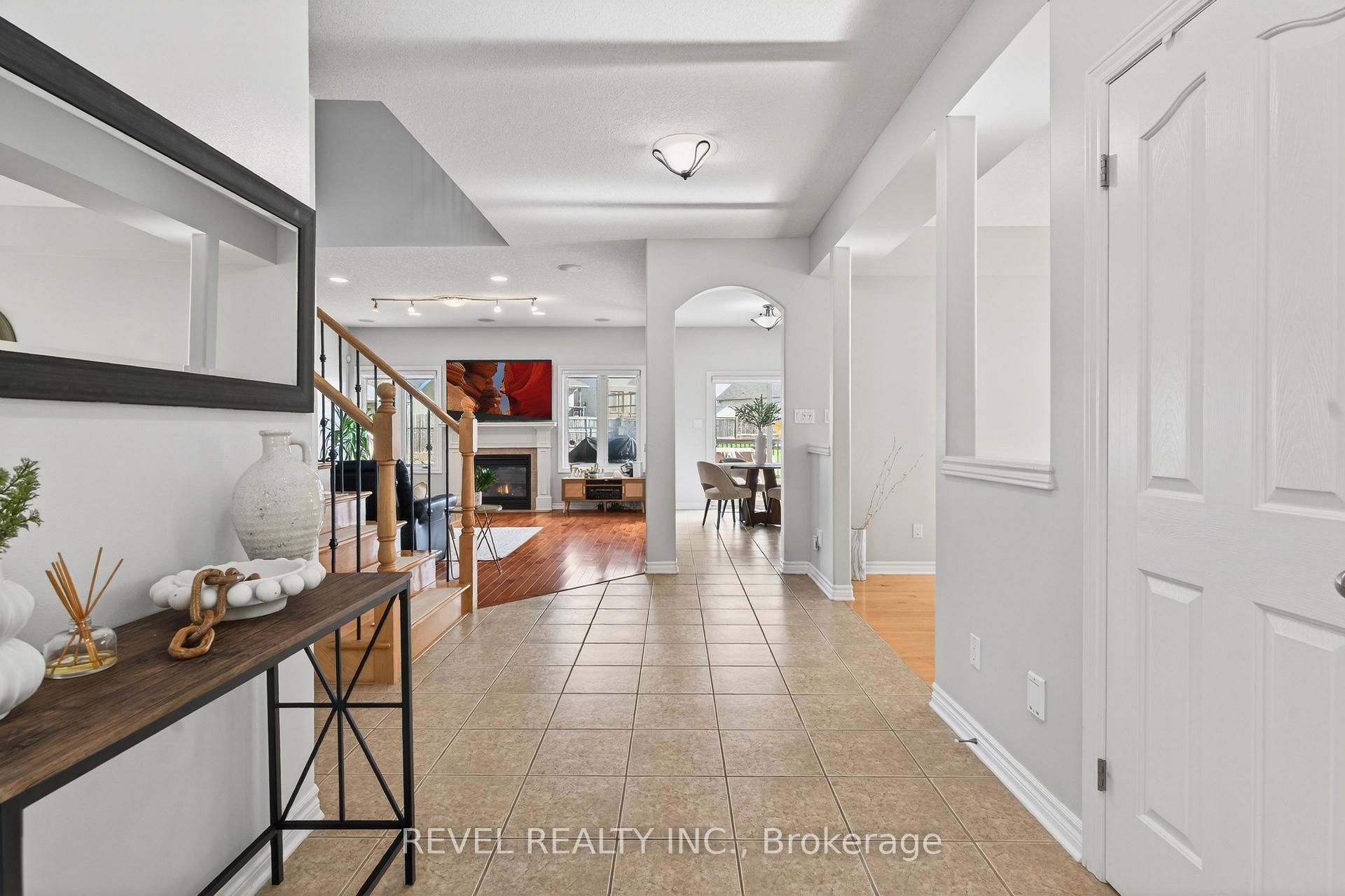 3190 Pincombe Drive