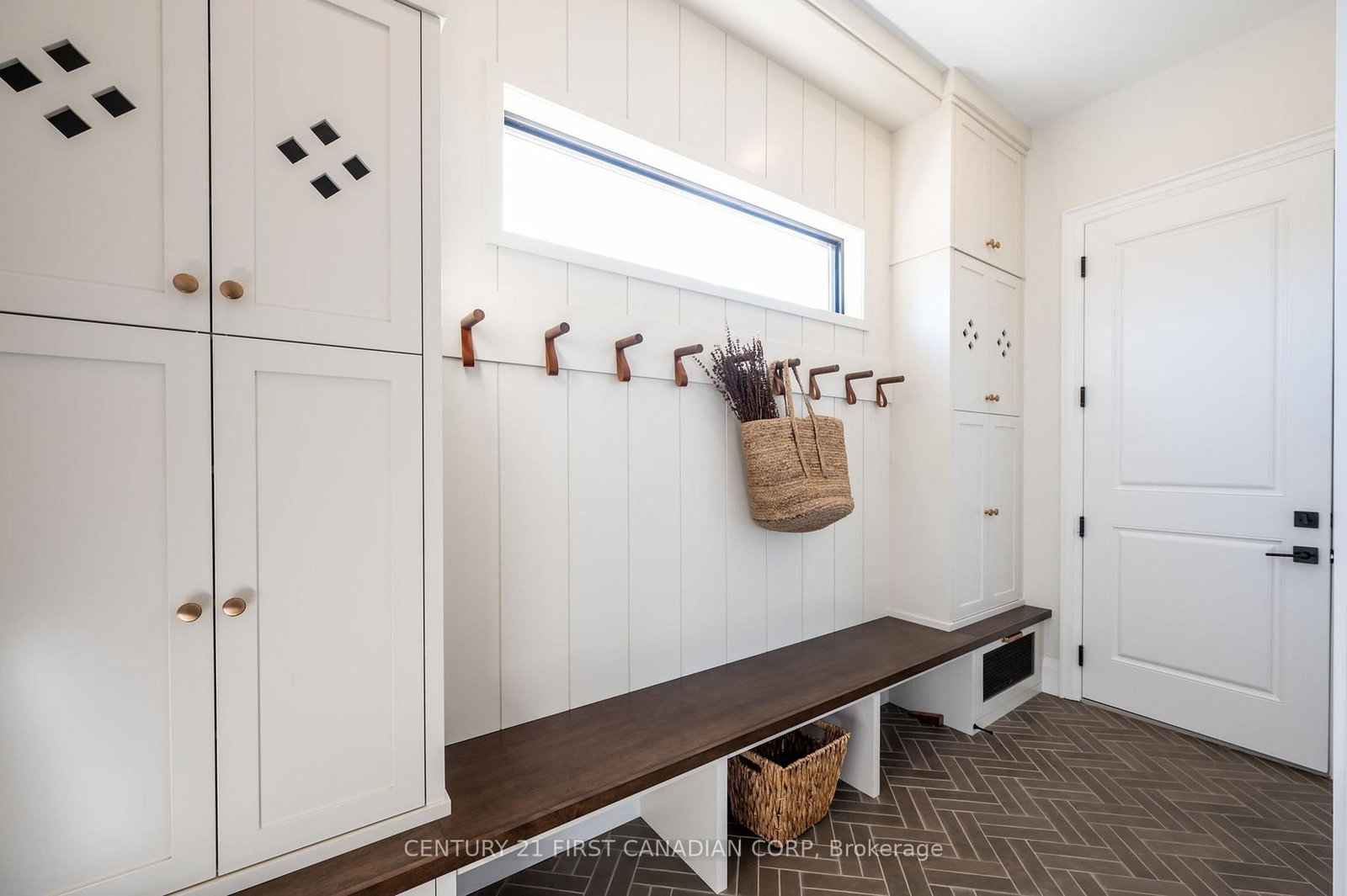 208 FOXBOROUGH Place • Thames Centre, ON photo 9
