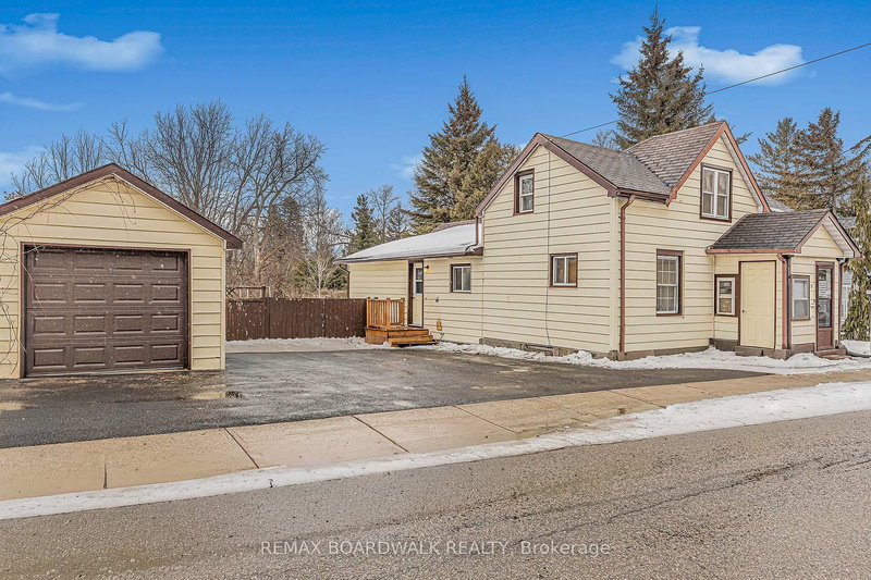 home for sale on 32 Cockburn Street