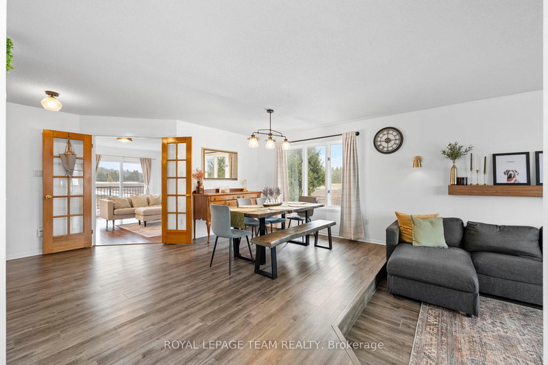 2090 Old Birch Rd, Fitzroy Harbour, K0A 1X0 | Image 3