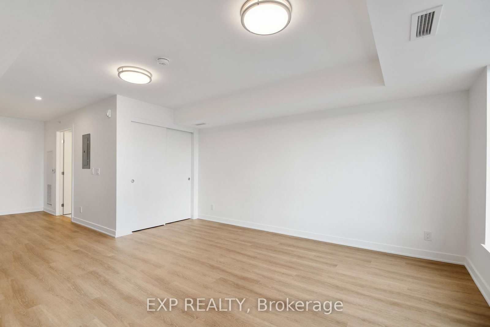 19 ROBINSON Avenue, Unit 203 - Photo 10