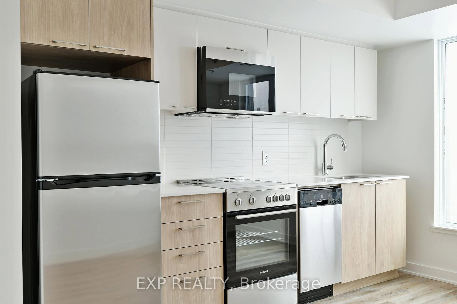 134 ROBINSON Avenue, Unit 302 - Photo 8