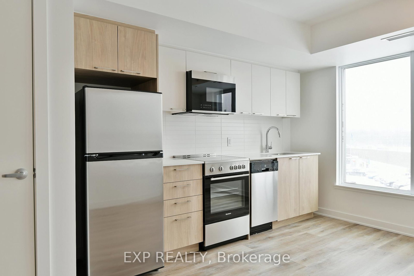 134 ROBINSON Avenue, Unit 302 - Photo 9