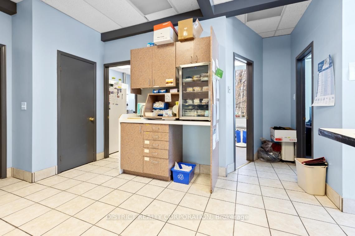 591 March Road, Unit Unit 1 - Photo 9