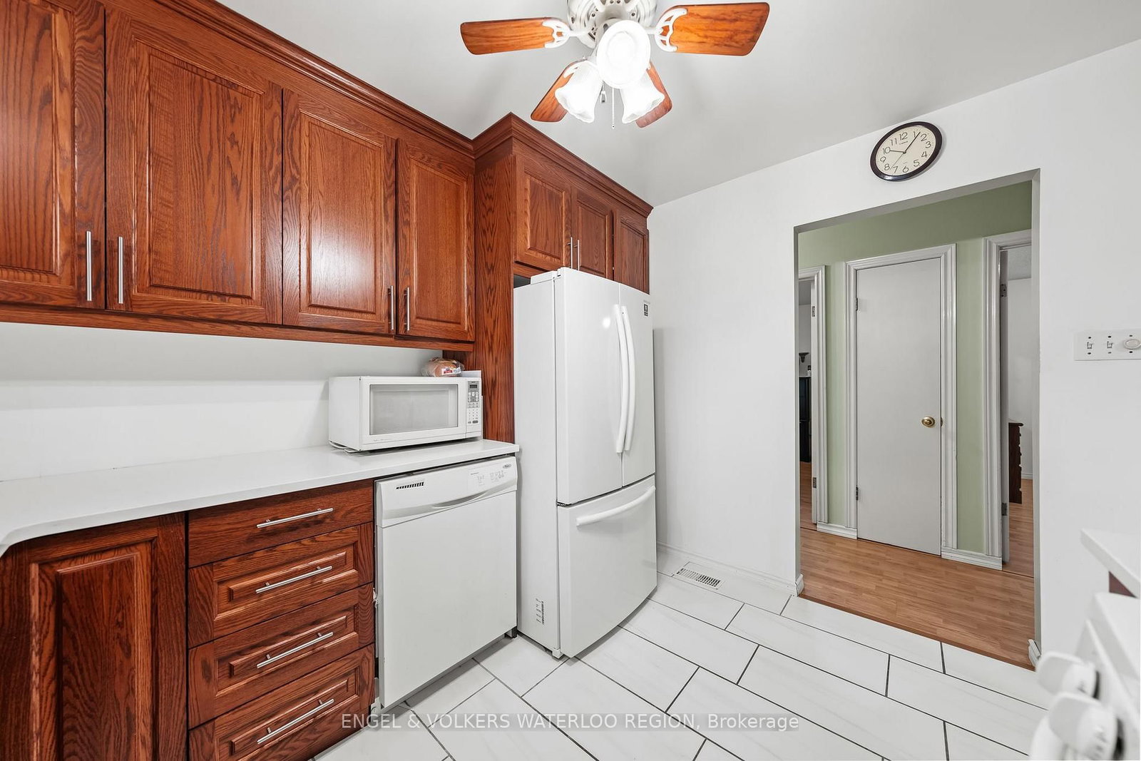 152 Kinzie Avenue - Photo 17