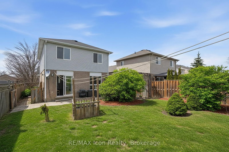 269 Millburn Blvd, Centre Wellington, N1M 3S3 | Image 2