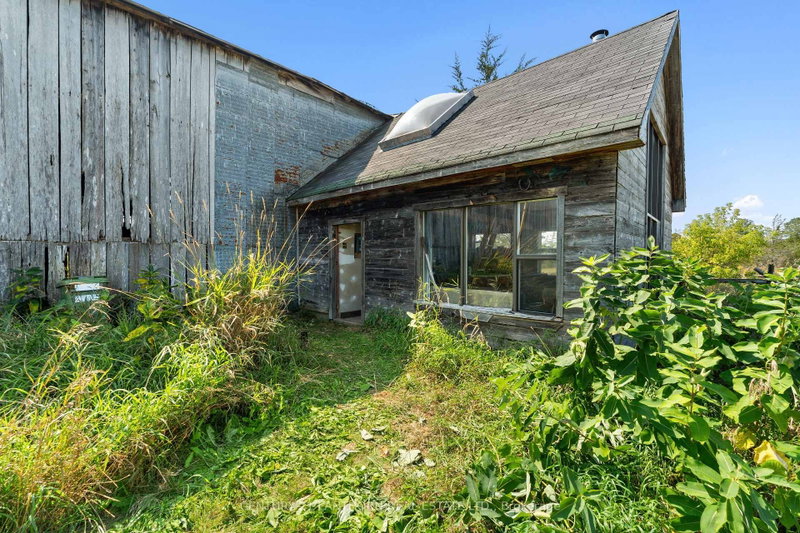1677 County 8 Rd photo 5