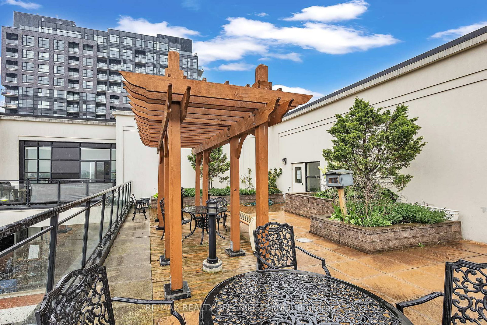 410 King Street W, Unit 216 - Photo 34