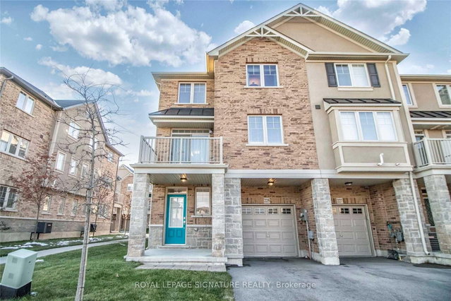 225 Westbank Trail
