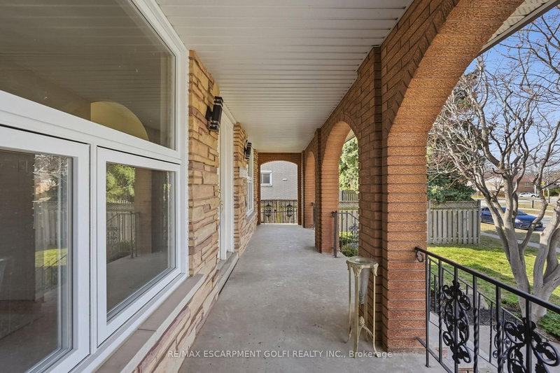 288 EASTDALE Blvd, Hamilton, L8E 3P4 | Image 2