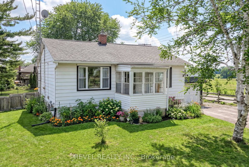 home for sale on 35 KING Street W