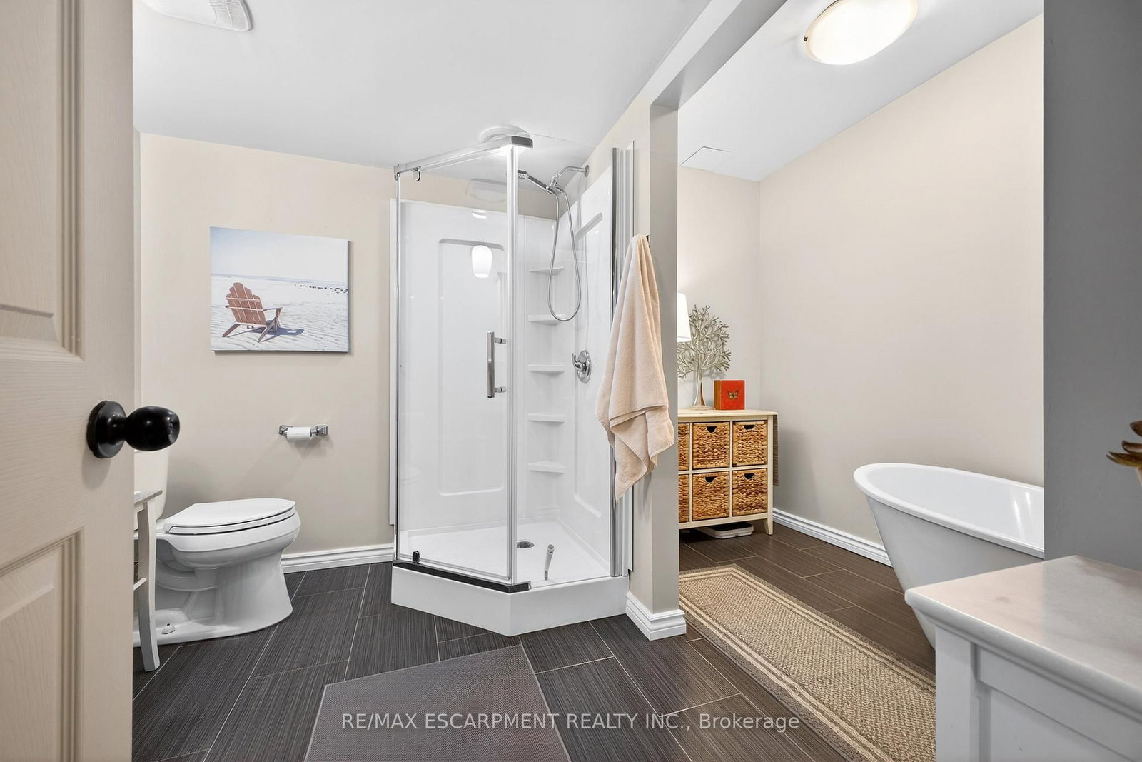 Detached House for sale at 22 NOVOCO Drive, Hamilton, Ontario, L9C 7E8 - Gurnett - MLS: X12946850