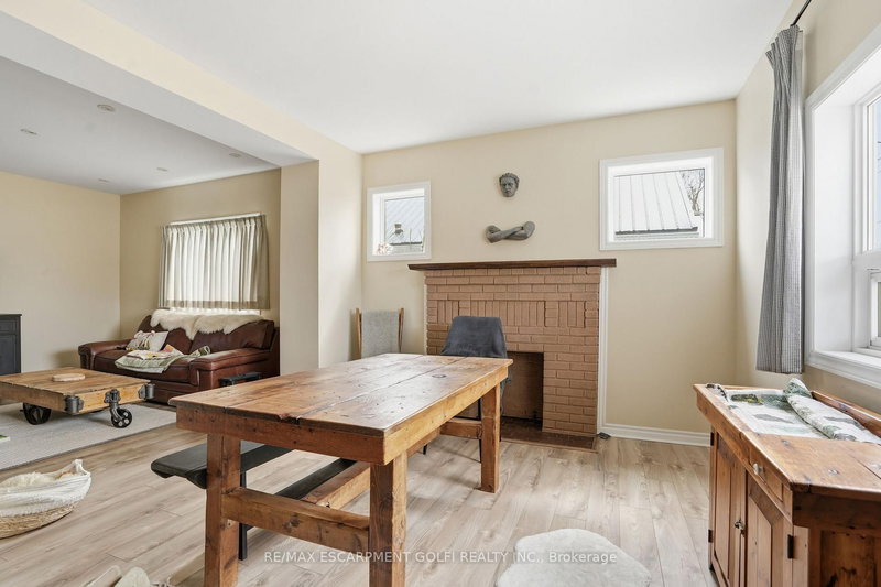 436 McAlpine Ave N, Welland, L3B 1T3 | Image 2