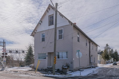 1064 Prince Street • Lansdowne Village, ON photo 2