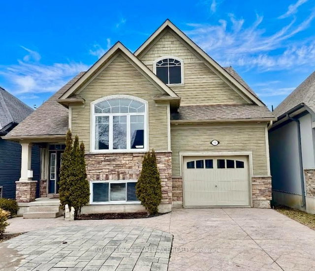 18 - 50 Lockside Drive