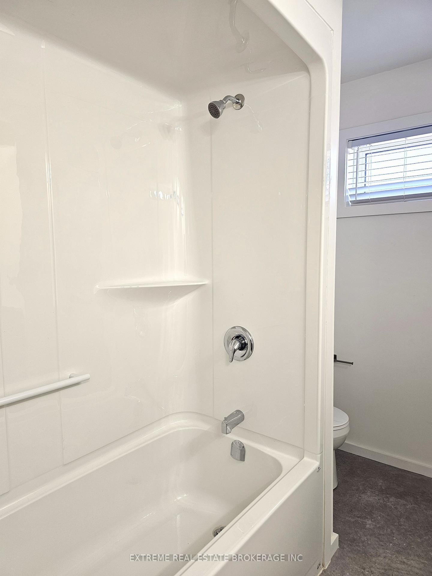 89 Sixth Street, Unit 3 - Photo 11