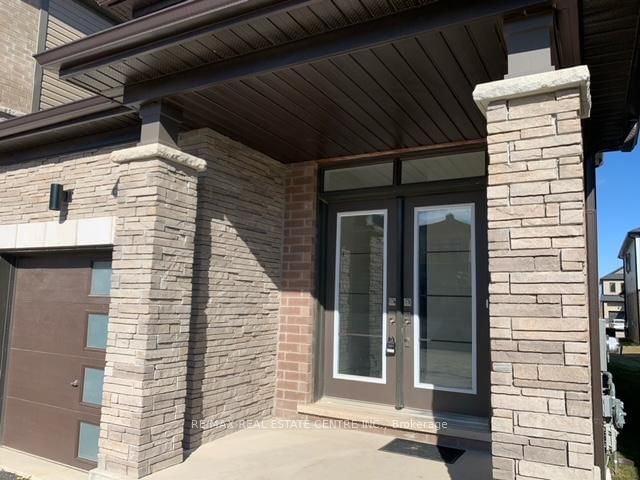 16 Monteith Dr S, Brantford, L3T 0W6 | Image 2