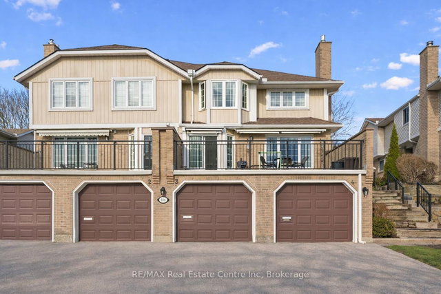 3 - 106 WOODLAWN Road E