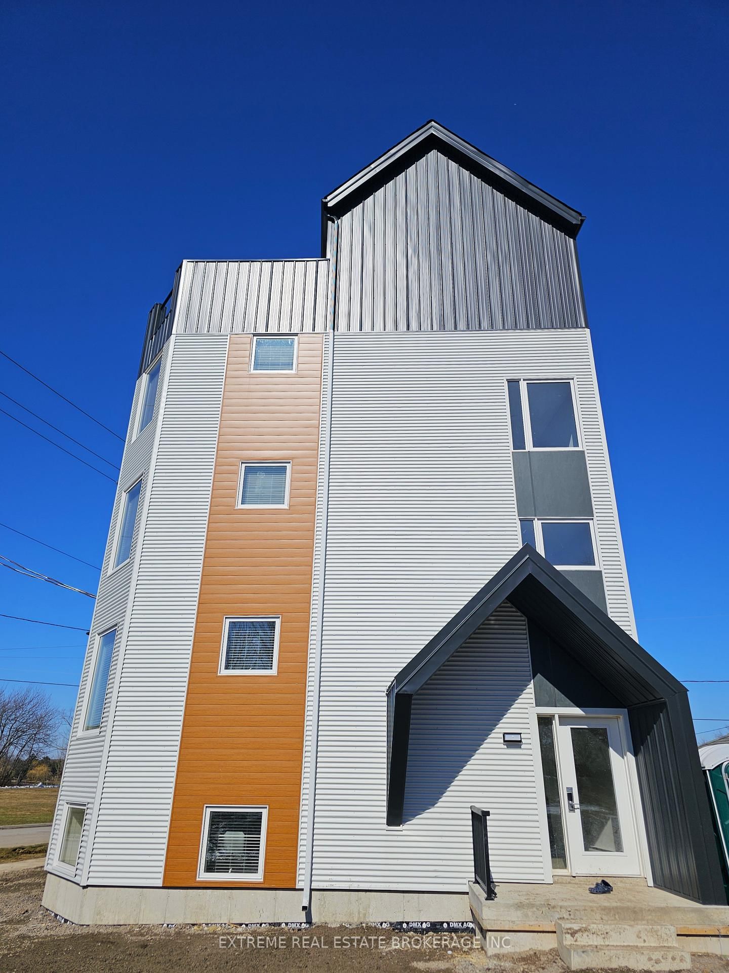 89 Sixth Street, Unit 1 - Photo 3