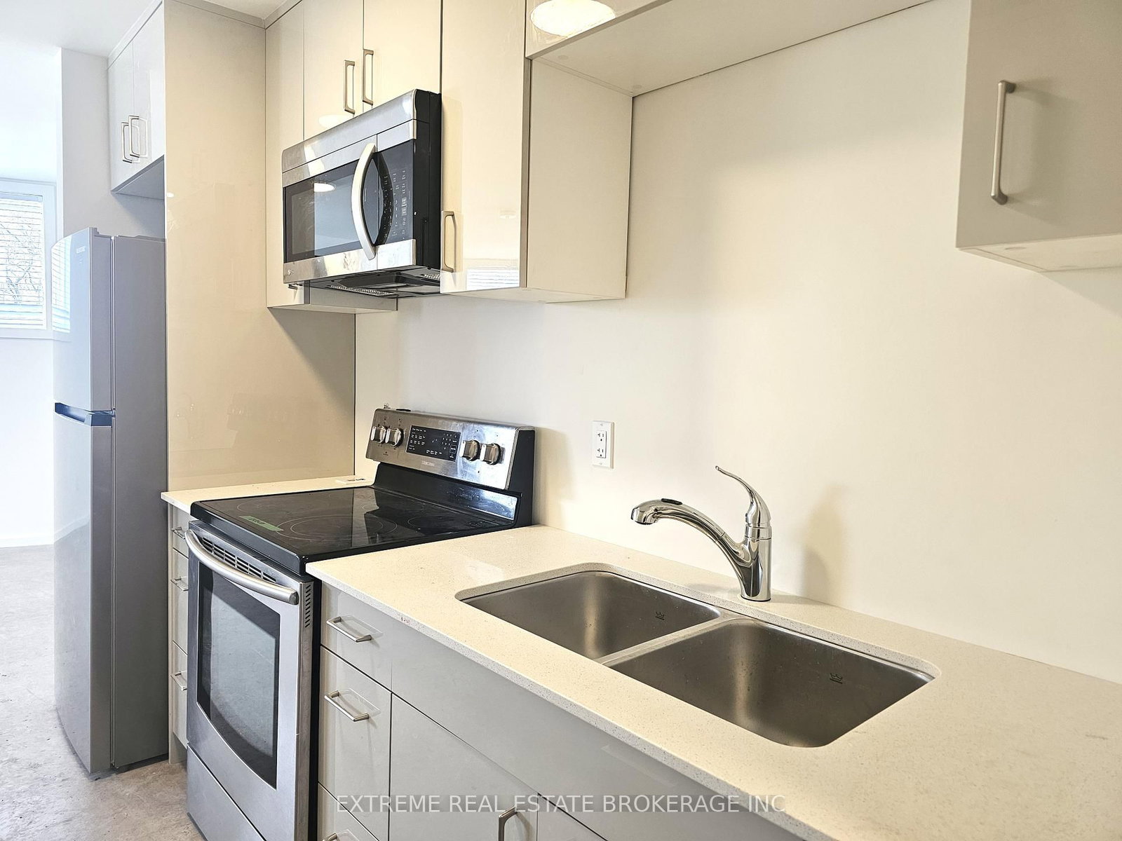 89 Sixth Street, Unit 1 - Photo 5