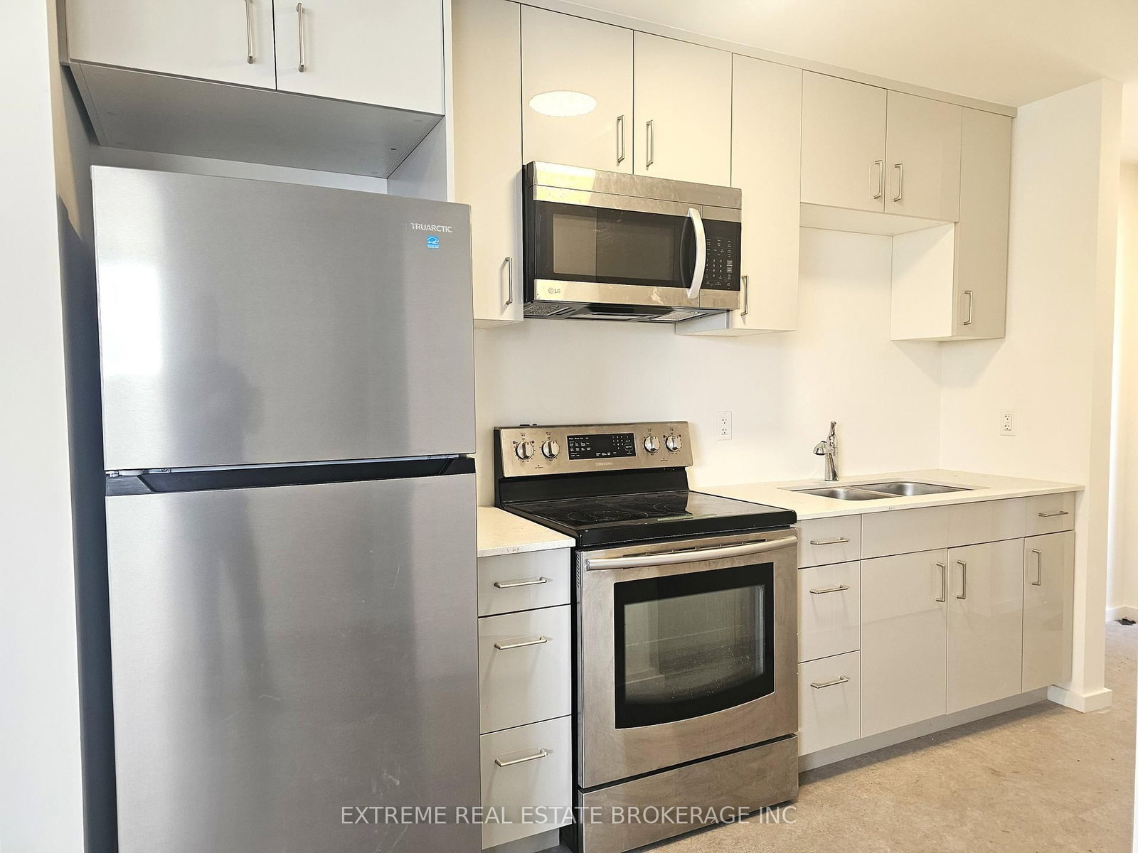 89 Sixth Street, Unit 1 - Photo 6