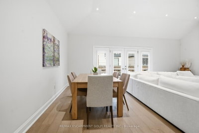 16 MILLS Lane • Niagara-on-the-Lake, ON photo 9
