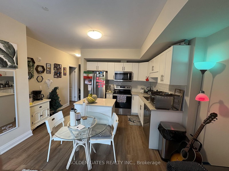 201 - 118 Summersides Boulevard