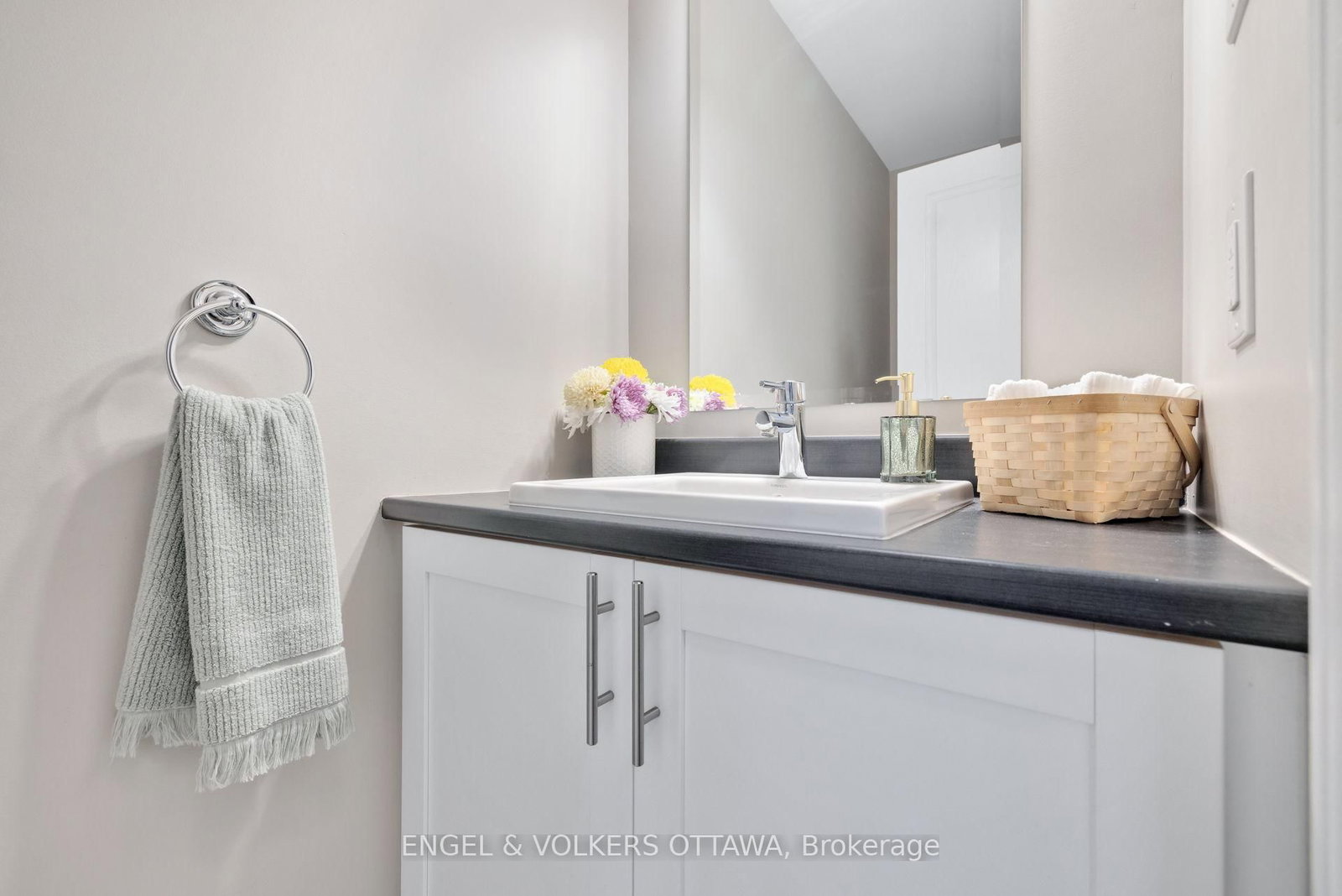 176 Balikun Heights - Photo 32