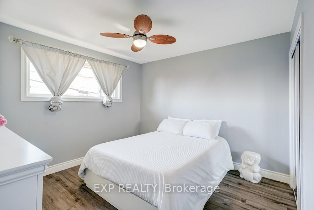 Detached House for sale at 42 Terrace Drive, Hamilton, Ontario, L9A 2Y6 - Balfour - MLS: X12948014