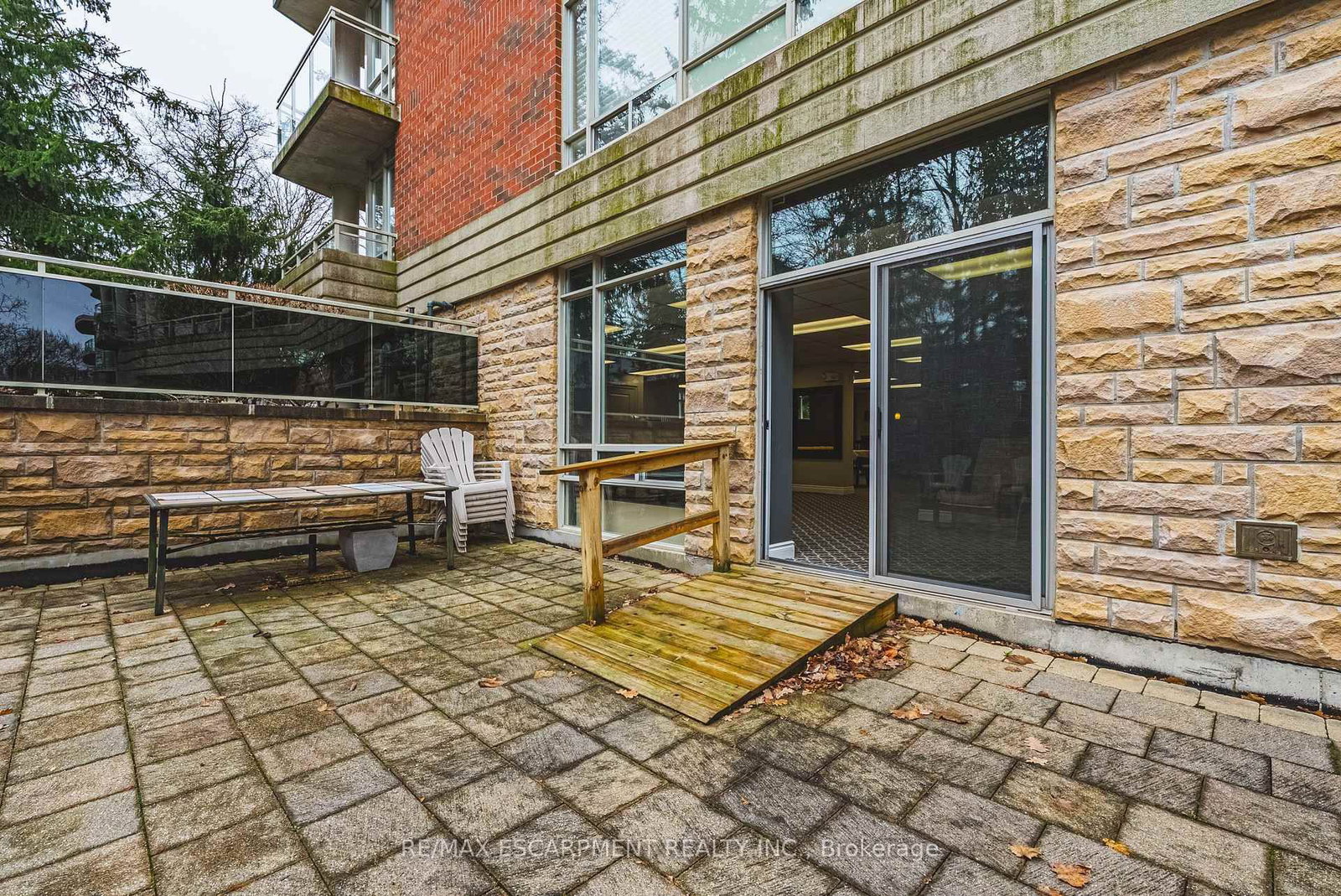 Condo for sale at 312-125 WILSON Street, Hamilton, Ontario, L9G 0B3 - Ancaster - MLS: X12948034