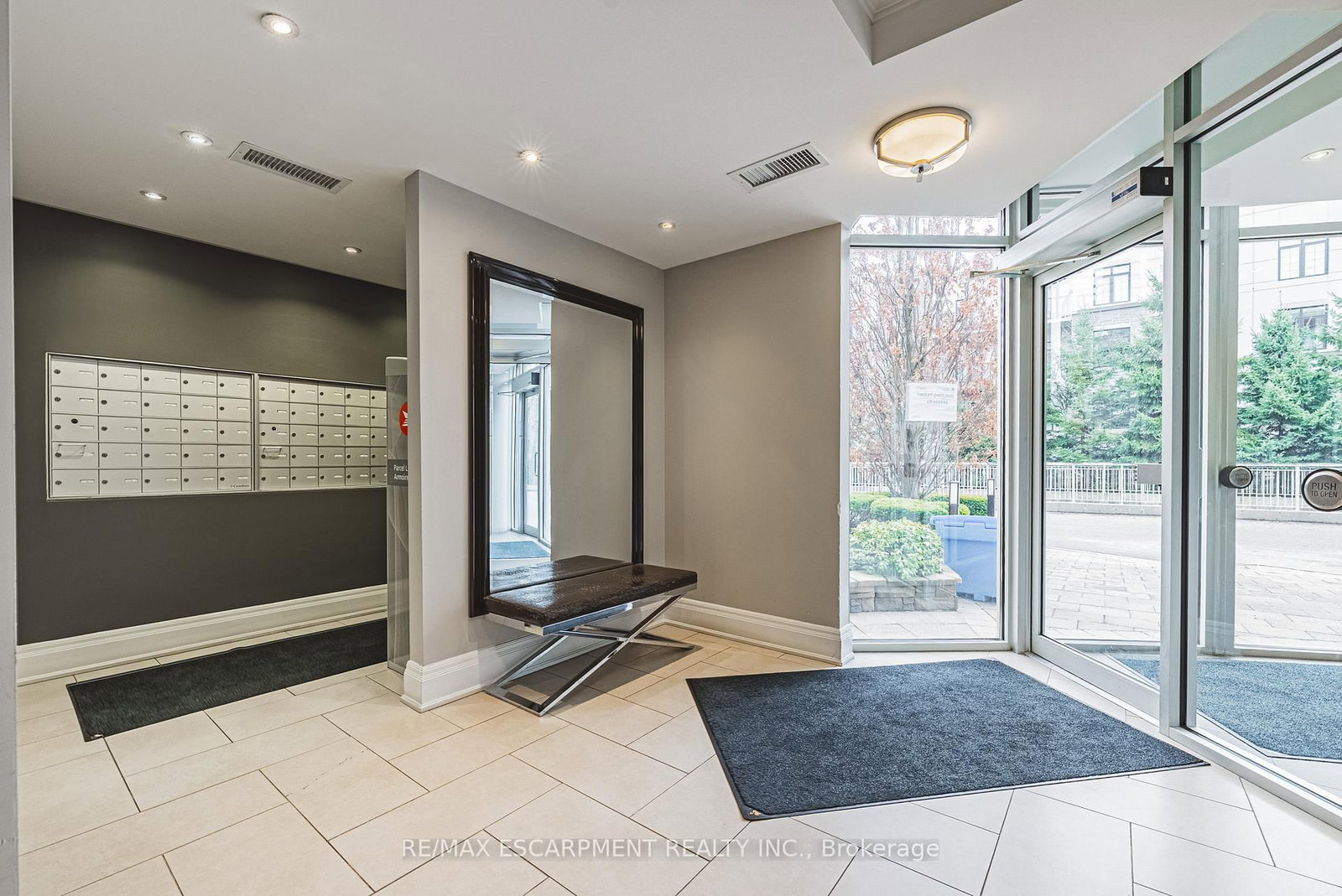 Condo for sale at 312-125 WILSON Street, Hamilton, Ontario, L9G 0B3 - Ancaster - MLS: X12948034