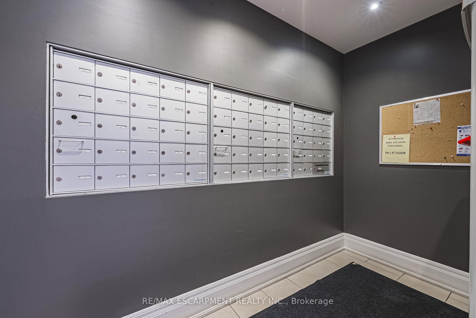 Condo for sale at 312-125 WILSON Street, Hamilton, Ontario, L9G 0B3 - Ancaster - MLS: X12948034