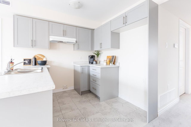 201 - 48 Maple Avenue