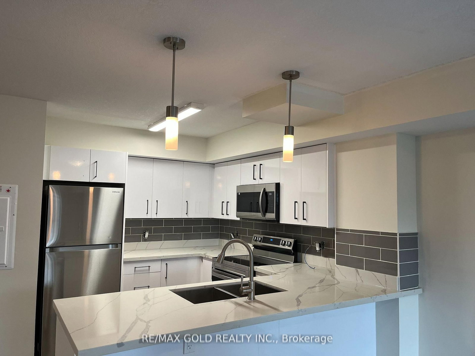 350 Fisher Mills Road, Unit C35 - Photo 4