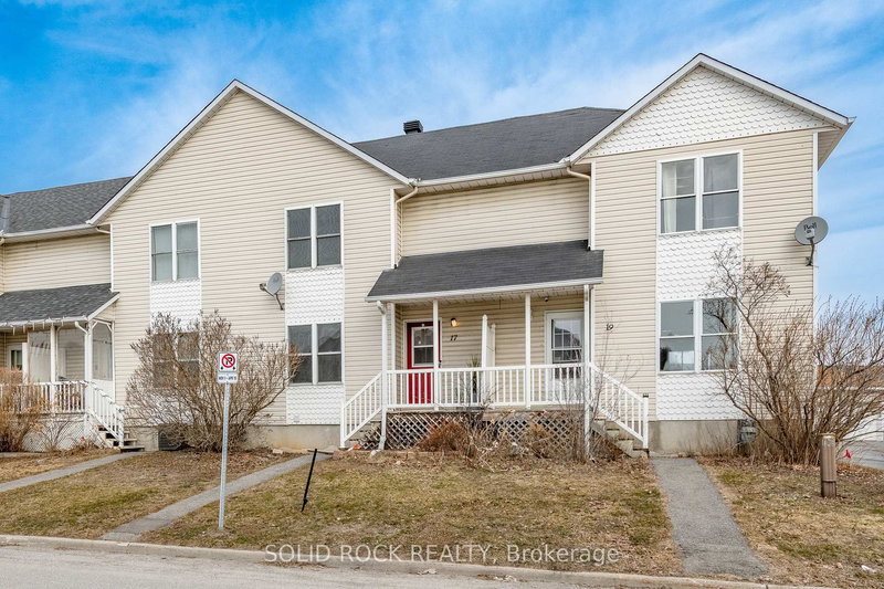 17 JOHNSTON St, Carleton Place, K7C 4R7 | Image 2