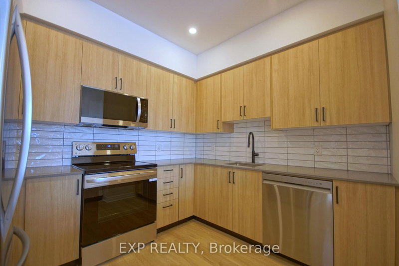 1353 Gosset St, Ottawa, K1B 3P6 | Image 3