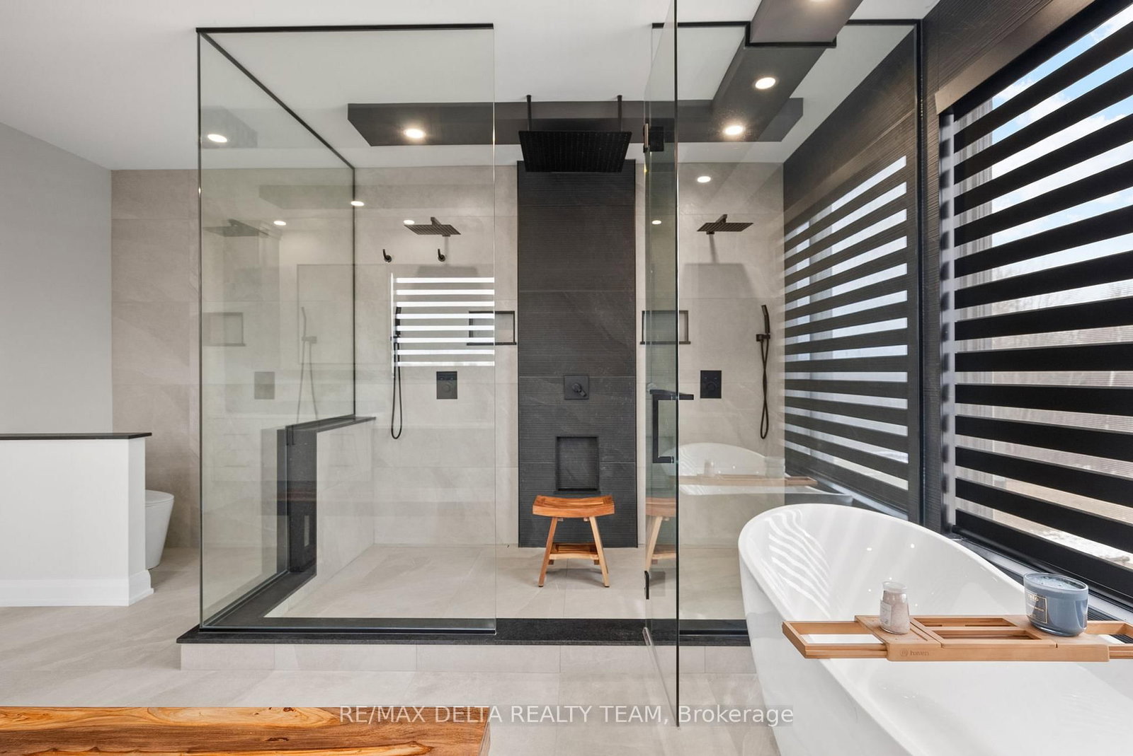 663 Ballycastle Crescent • Ottawa, ON photo 37