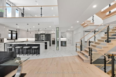 663 Ballycastle Crescent • Ottawa, ON photo 5